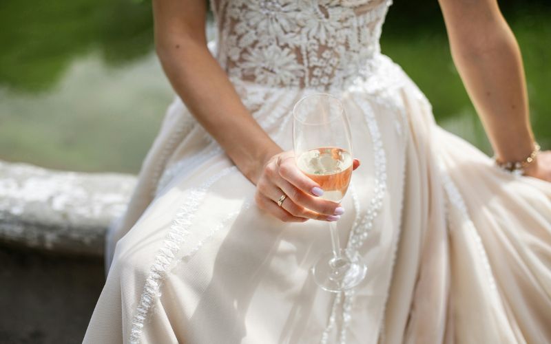 3 Factors to Consider When Choosing the Perfect Wine for Your Wedding - Millon Wines