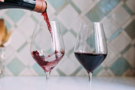 What to Expect on Your First Wine Tasting? - Millon Wines